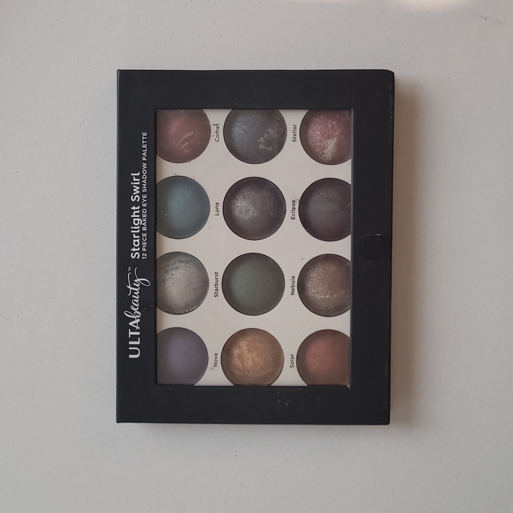 Eyeshadow pallet